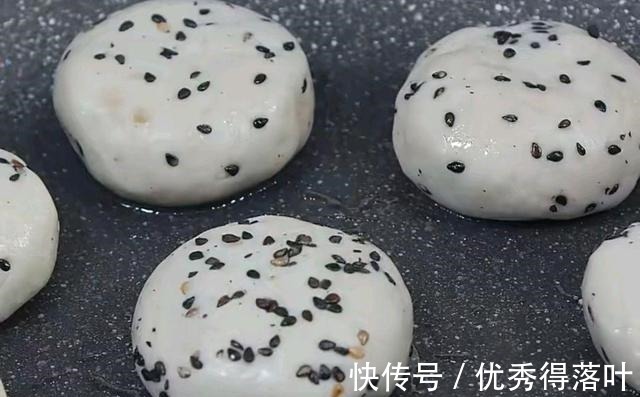 甜品店|孩子爱吃零食点心,别去甜品店了,在家学着做这两道,干净又卫生!