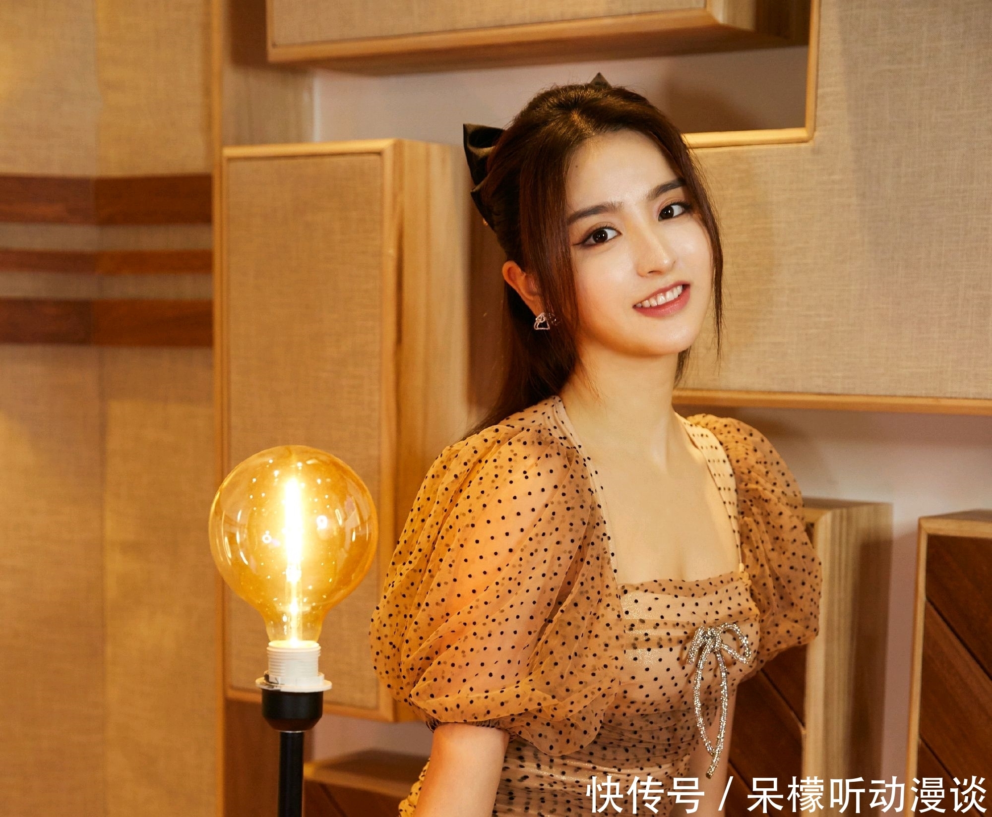 路透图|金子涵录制节目最新照片,胖得认不出