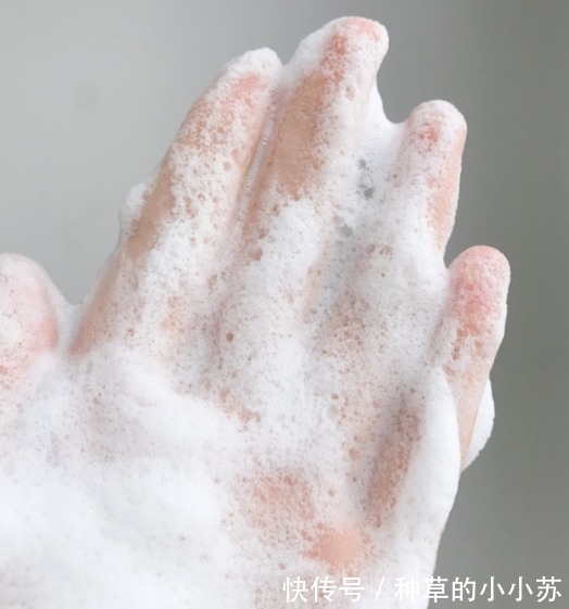 油性肌|清华女学霸专为油性肌研发的洗面奶,30秒洗出黑头脏东西!好到爆