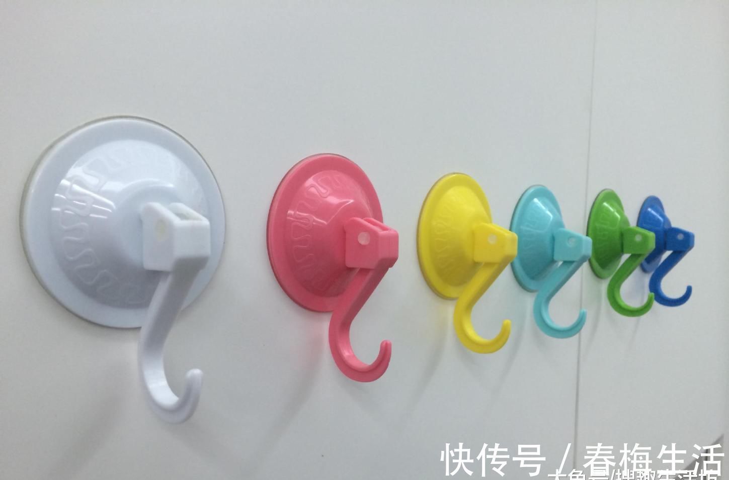 吸盘挂钩老是掉 教你一个简单绝招, 挂几十斤都很牢固, 太实用了