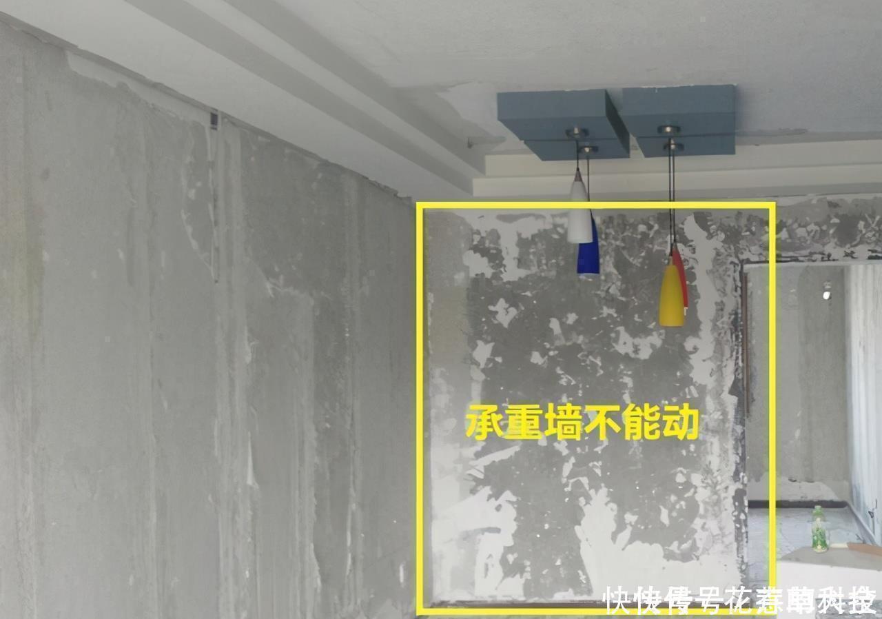 台面|承重墙不能拆,那就直接绕墙体加圈木台面,瞬间多了个餐厅和书房