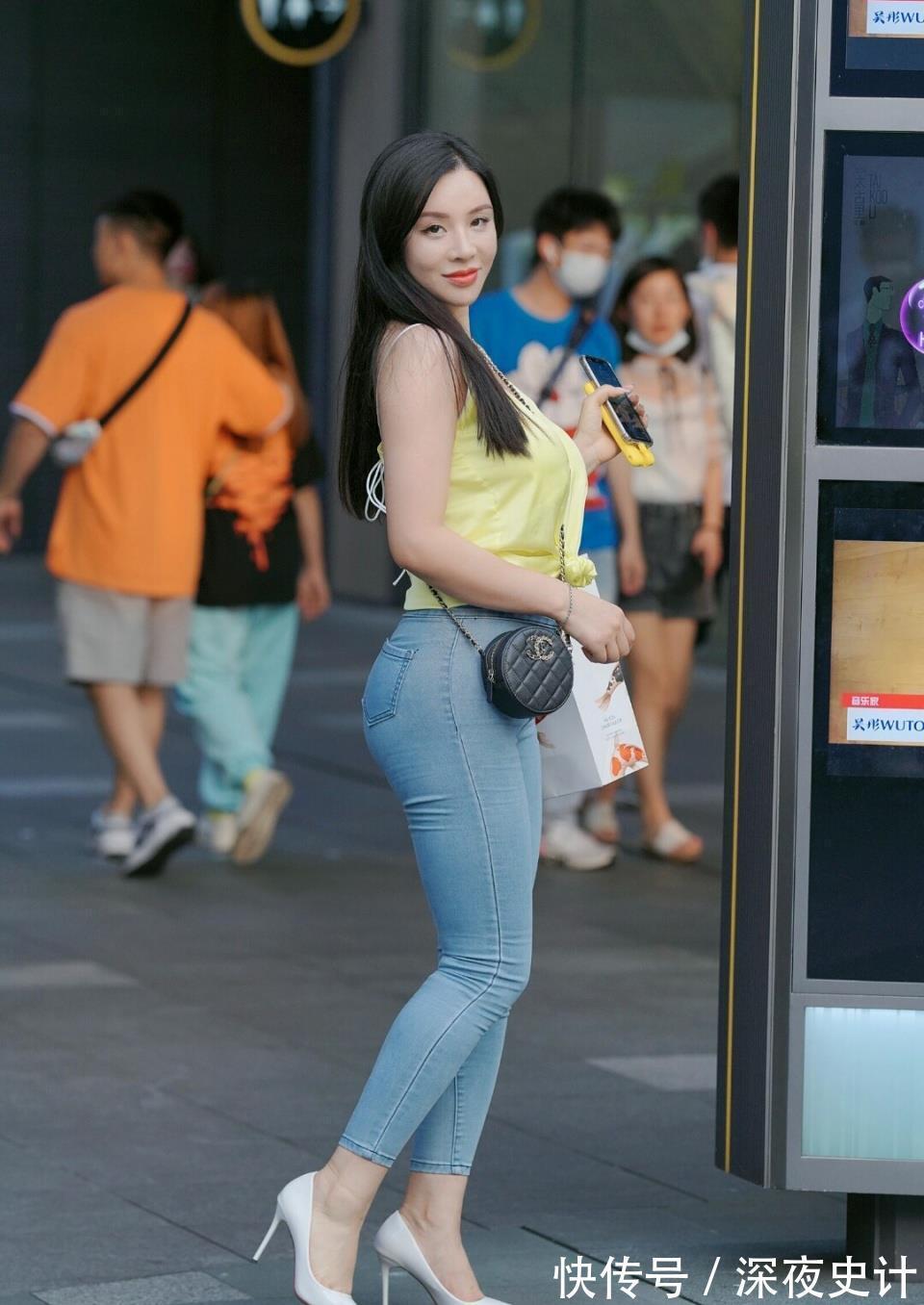 小个子|“苹果型”身材别担心,只要搭配得当,这样穿青春时尚又显高
