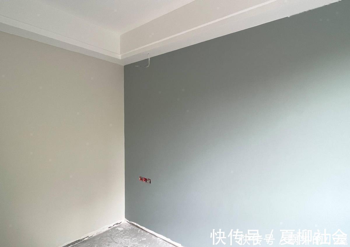 软包|别再选择单调的大白墙了，白墙这样设计，墙面丰富有质感！