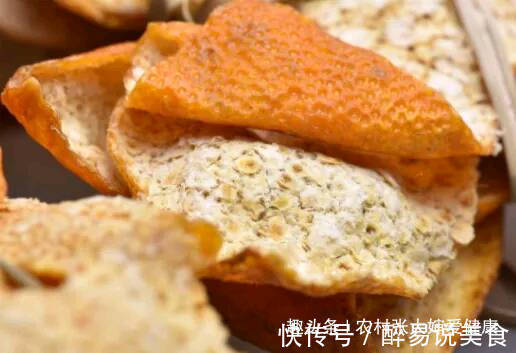 女人|吃完的橘子皮不要扔掉,竟有如此神奇的用途,女人最不能错过