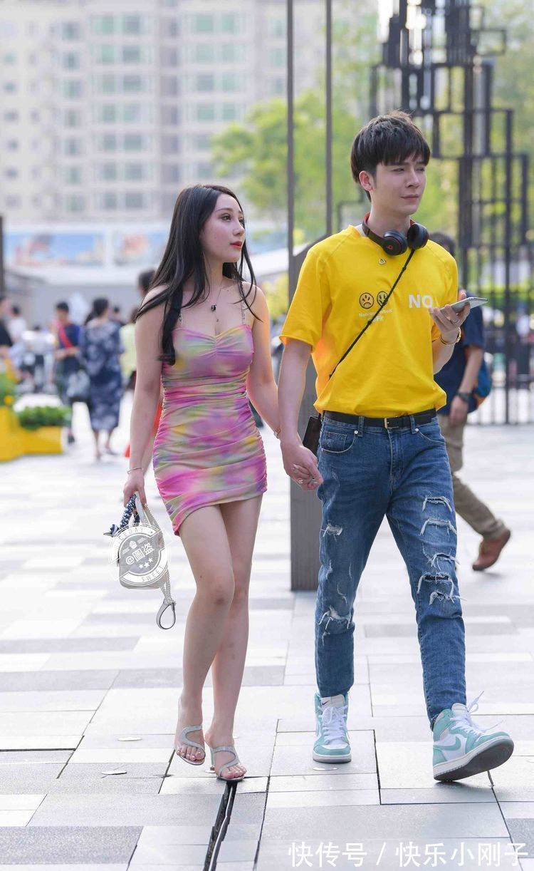 优雅 精致优雅的连衣裙穿搭展现时尚的格调,轻盈舒适又好看,端庄大气