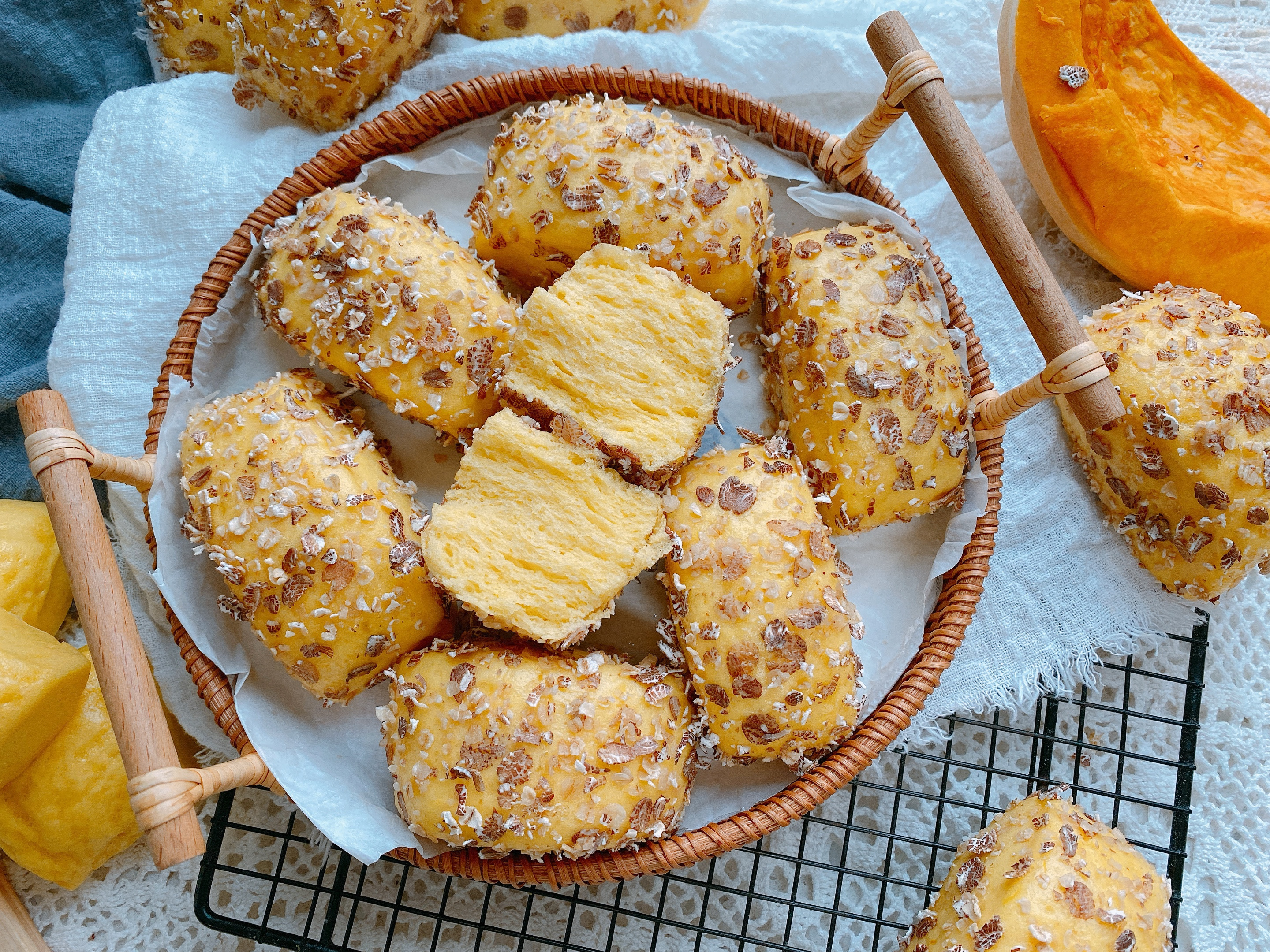 南瓜和燕麦搭配,无水无油好吃易消化,老少皆宜,减肥朋友的福音!