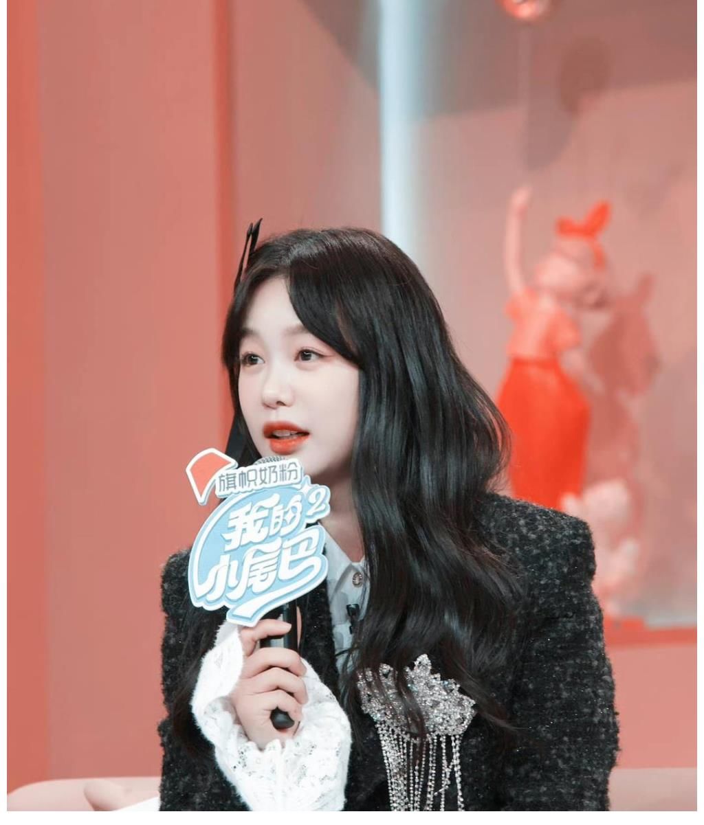《我的小尾巴2》中，徐夢潔現(xiàn)場表演發(fā)瘋文學(xué)來安利節(jié)目，好歡樂