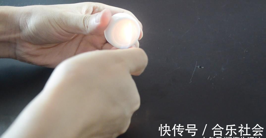 瓶盖上面戳一个洞, 没想到还有这个作用, 看完你会感谢我的