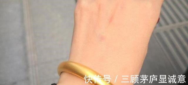 阿东 黄金手镯买光面的好还是磨砂面的好内行人道出了实情!