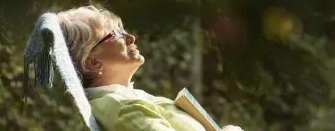 長(zhǎng)壽的人,一般會(huì)有6大共性,占上2條以上,有望成為百歲老人