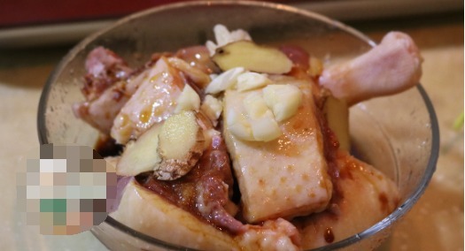 家人都爱吃这菜，贵是贵点，鲜香味美，煮一锅都不够吃