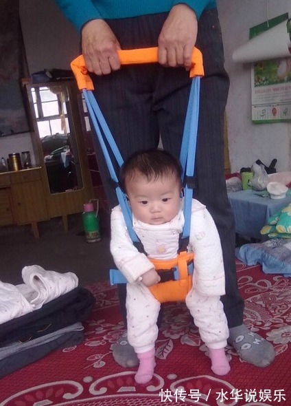 x型腿|宝宝走路早晚代表着智商高低你家孩子多大会走路的