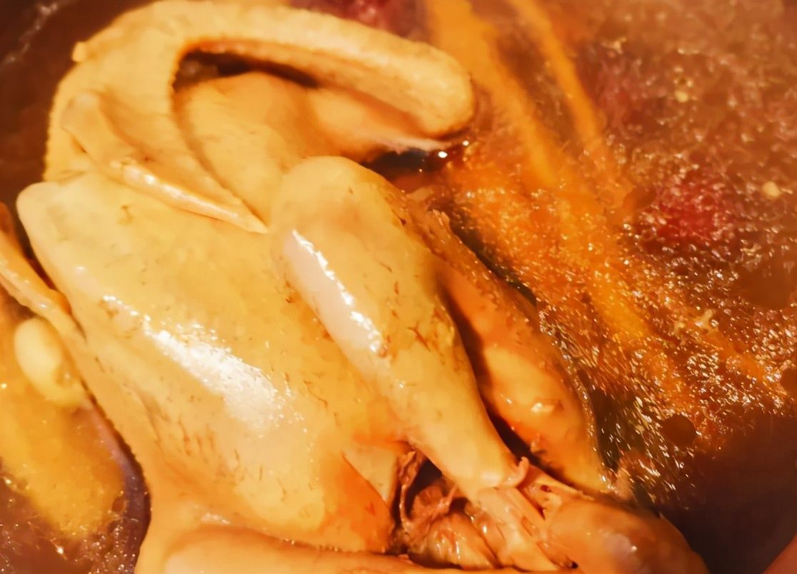 鸽子汤怎么做才好喝？这样炖超营养，味道鲜美无比