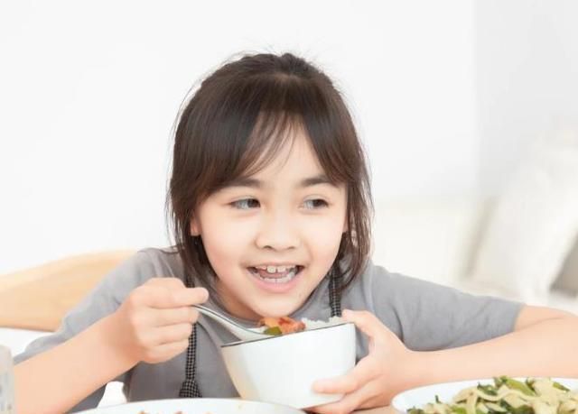 为人父母|家里要是有女儿,这4件事一定要让她知道,而且越早越好!