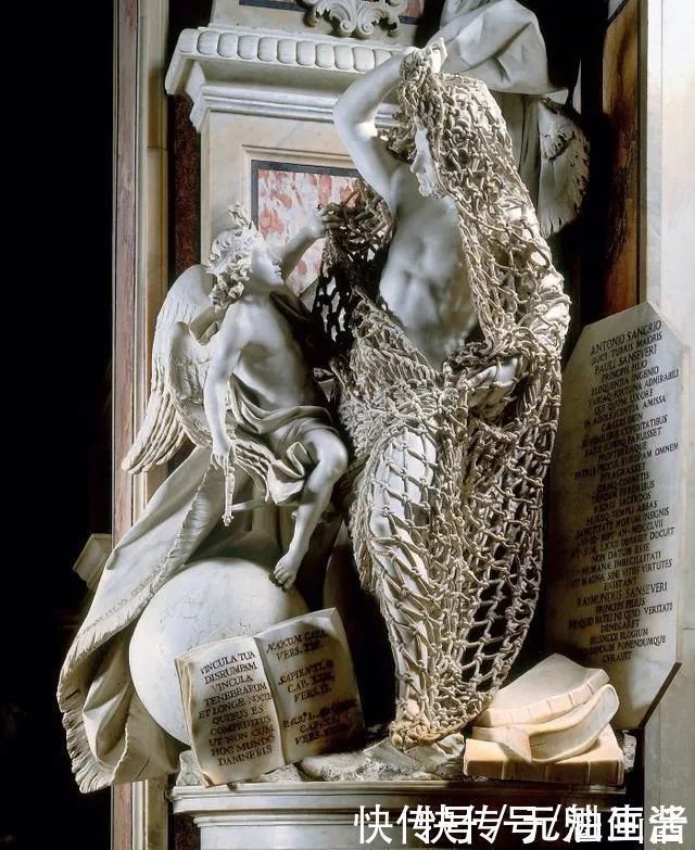 石头#这些雕塑蒙了一层纱布,走近扯一下,才发现纱布也是石头