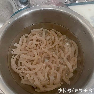 水晶猪皮冻不入味？学我这样做，鲜香可口