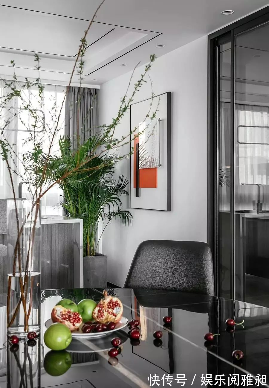 现代|262㎡现代简约大平层,简洁纯粹的空间,生活从容自然