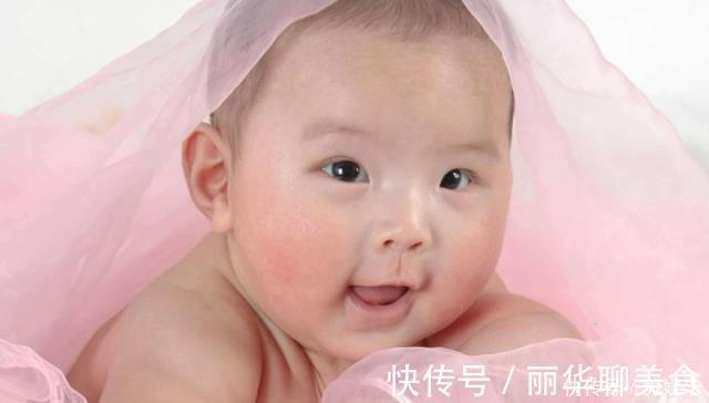 积食|4个异常提醒你,宝宝已经严重积食了,父母要注意别再乱喂了