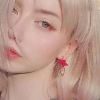 眼妆|女孩眼睛有这“3标志”,天生自带眼妆,全中“异性缘”惹人羡慕