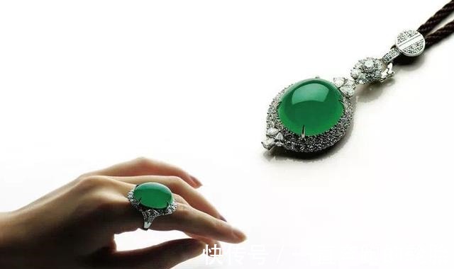 测量方法 面对不同的翡翠首饰,我们该如何进行挑选呢!