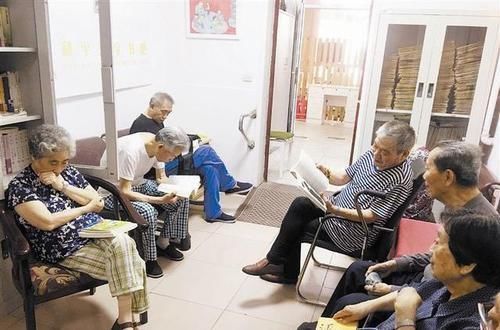 游泳|60年代世界冠军,晚年自愿住进养老院,72岁在除夕夜凄凉离世
