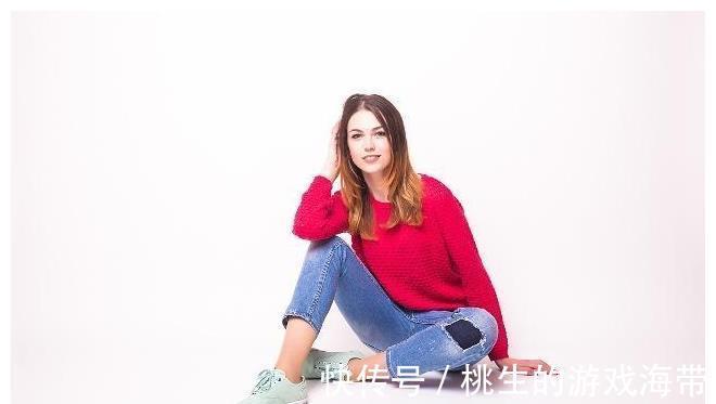 男人|女人睡觉分开腿,这些好处也许会喜从天降,第二个男人或许很喜欢