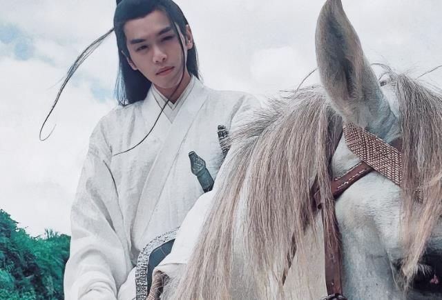 脫口秀大會|張若昀為上李誕節(jié)目有多拼？自嘲像哈士奇，段子講完已經(jīng)全身濕透