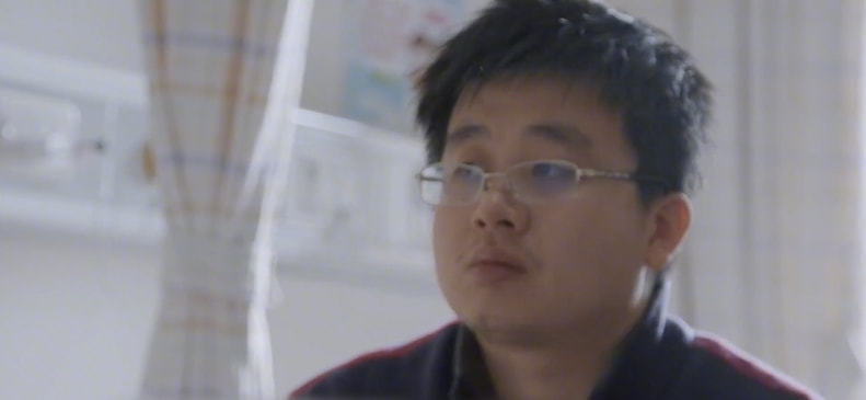 妈妈|26岁癌症晚期妈妈,舍命为丈夫生子,去世两年后丈夫再婚,值得吗