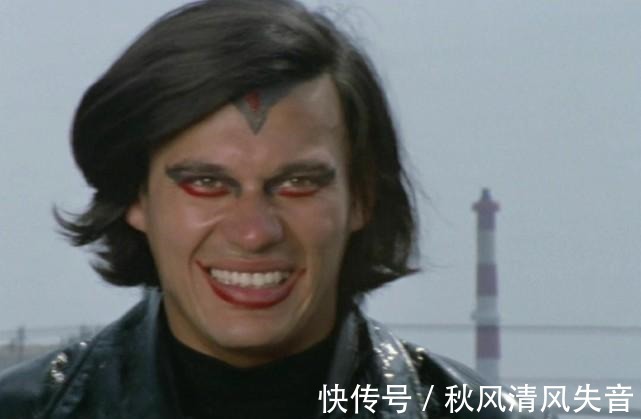 戴拿|奥特曼发展史,迪迦走进我们的生活,戴拿继承了光