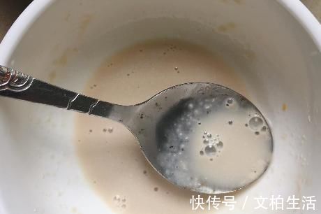 烙饼时，需要放酵母吗？早餐店老板告诉我配方，跟买的一个味儿