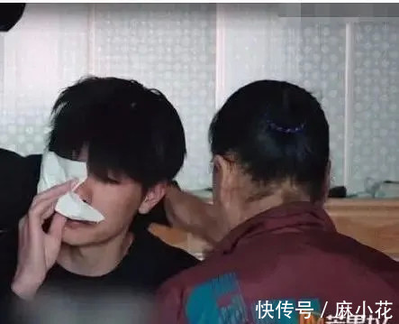 節(jié)目|《變形計》最壕主人公:衣服全程打馬賽克,貧窮限制我們的想象力