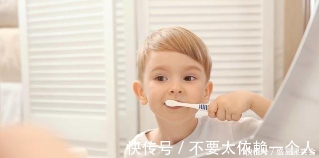 刷牙|宝宝3岁前必须学会的3件事,少学一件,长大就要吃一次亏