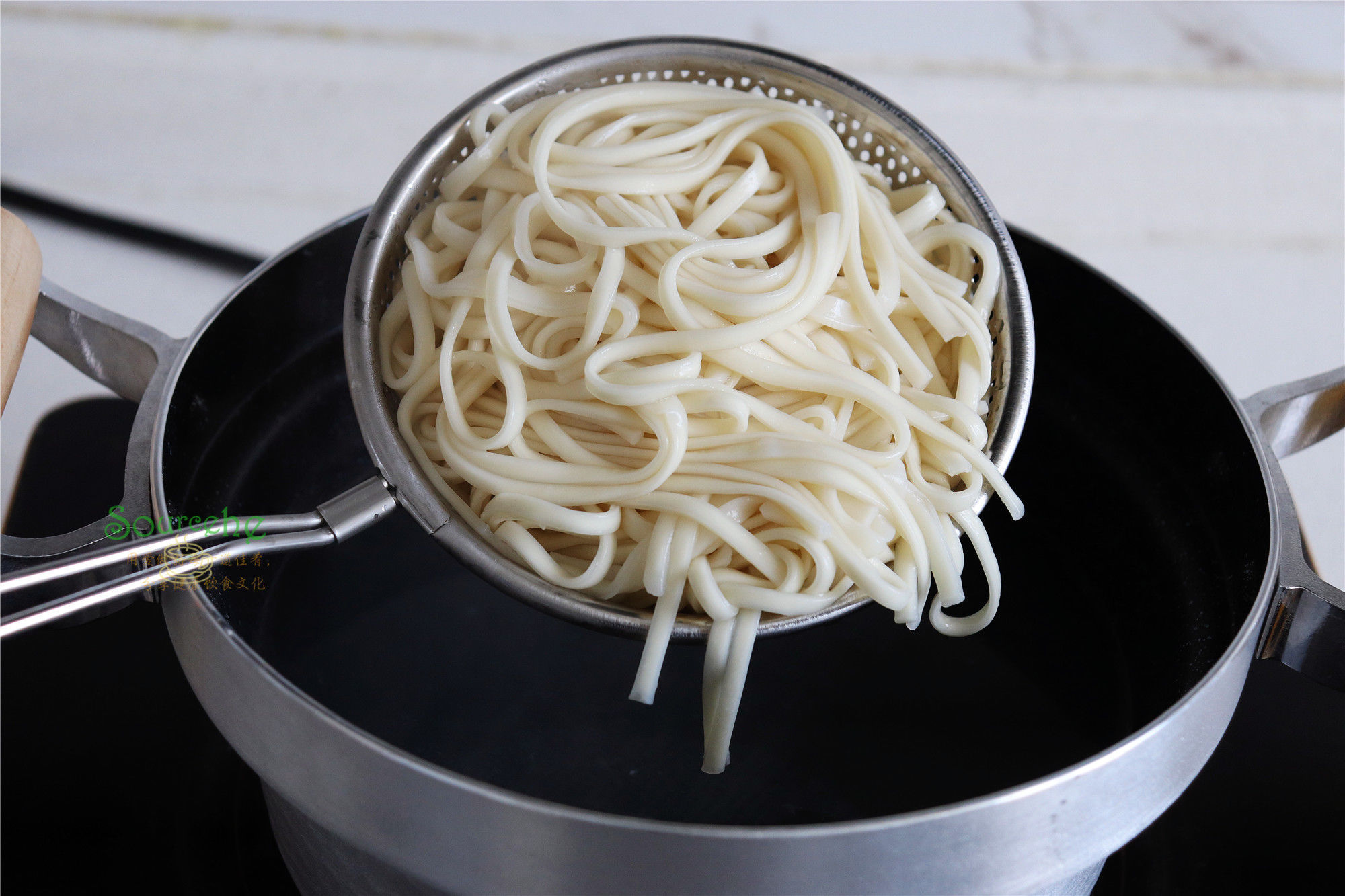 这早餐只需8分钟,我家隔天就要吃一次,简单味美,孩子很喜欢吃