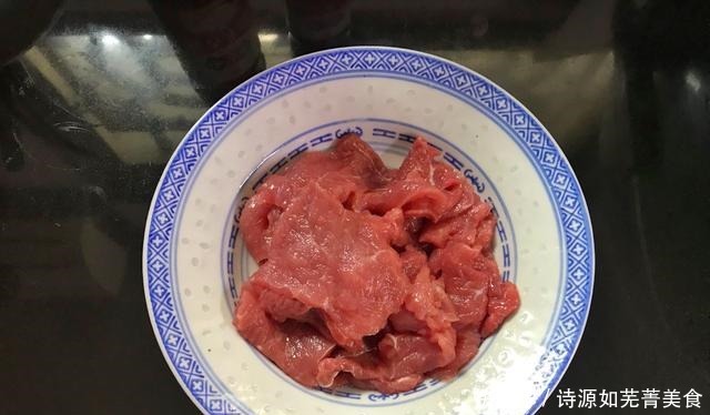 牛肉不炒不煮,教你特色做法,肉片鲜嫩薄如纸,营养低脂又好吃