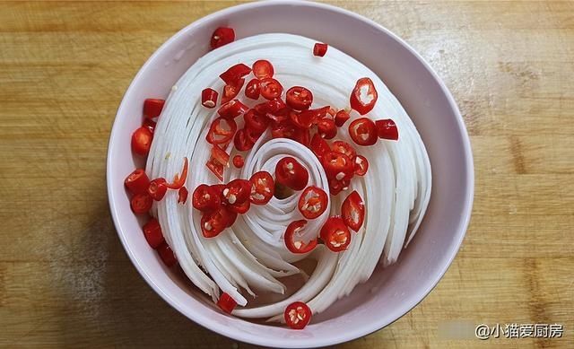 这样做出来的雪碧泡萝卜,成菜酸辣脆爽又开胃,吃一次忘不了