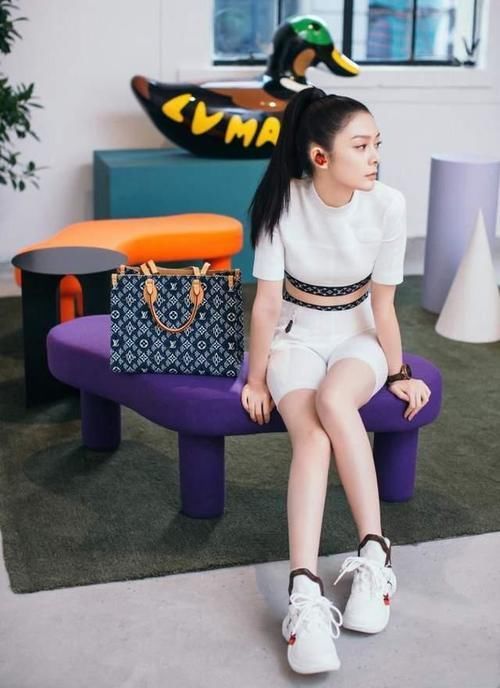 秃头|女人扎马尾时少犯这3个“错误”!不仅显脸大,还极易发际线后移