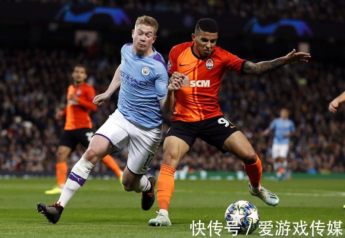 |乌克兰剧变段子横飞?战争远比想象残酷,足球也无法幸免