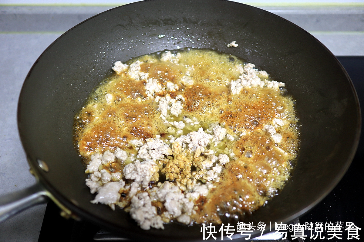 家有干笋干货别发愁,苹果姐蒸大包子这招真赞,浓香暄软口感好