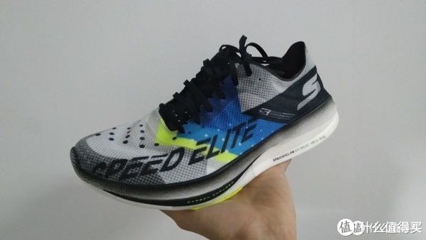 闲来挑灯论鞋 篇四十六：聊聊2020我穿过的几双鞋——碳板跑鞋篇