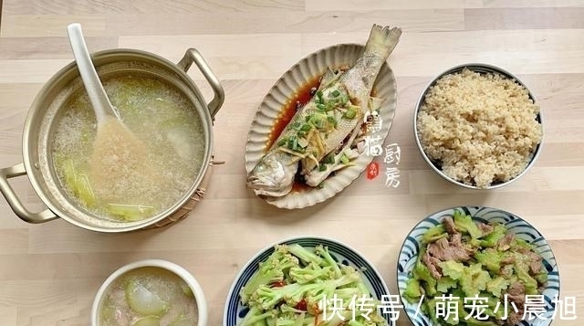 晒晒一线城市普通家庭一周的晚餐,朋友:难怪你们一家人越吃越瘦