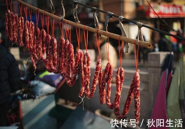 灌好的香肠，直接放太阳下晒是错的！做好4步，香肠味香不变质