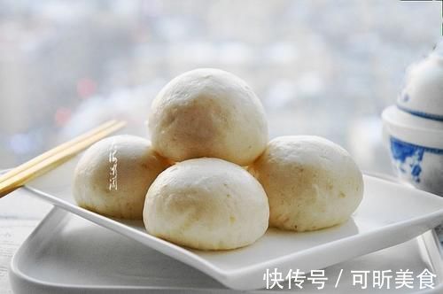 蒸馒头时,有人放酵母放白糖,其实“它”才是让馒头变松软的秘诀
