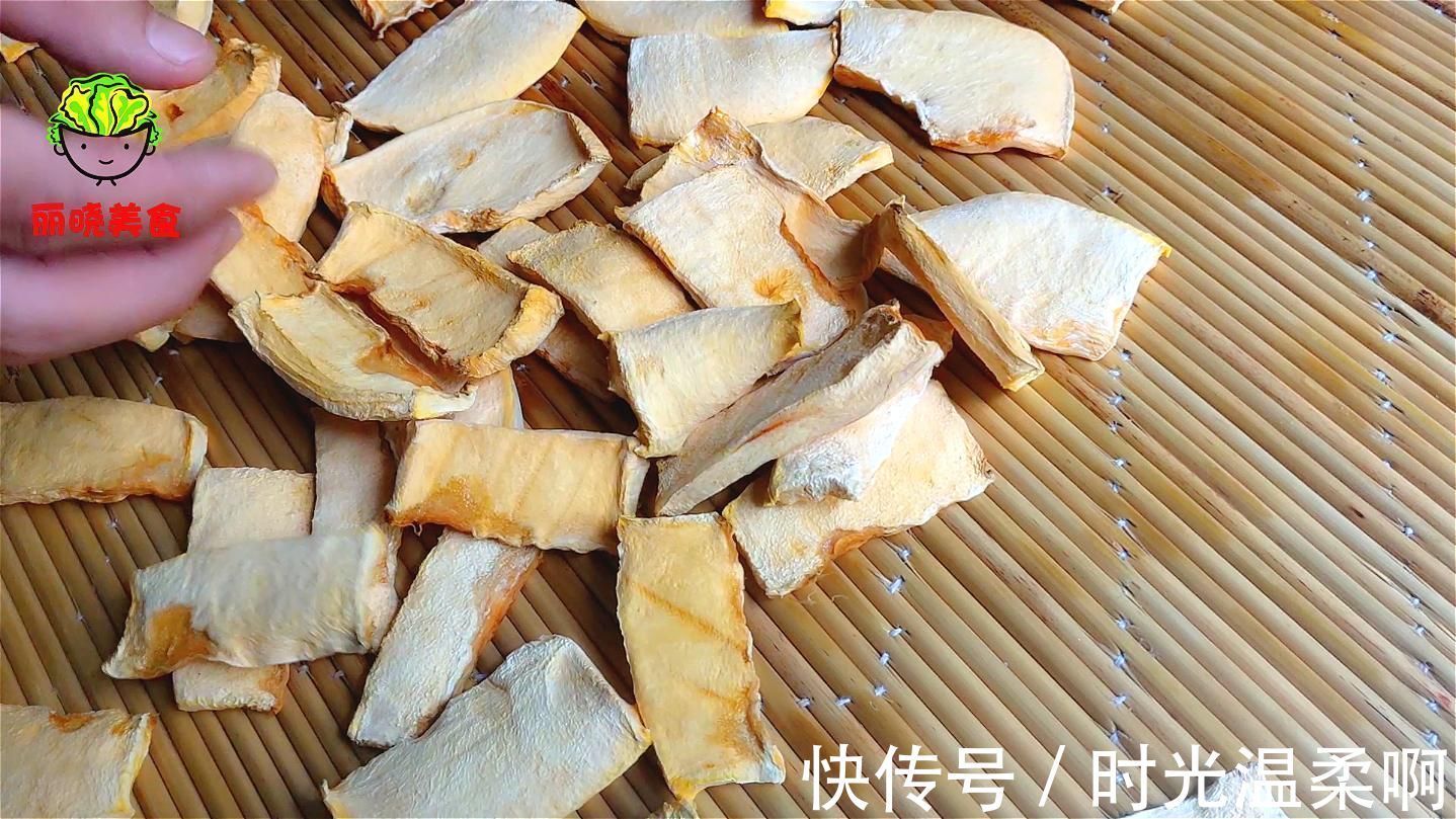 南瓜干|吃不完的南瓜，老一辈这样做零食，太阳一晒，比葡萄干香甜还解馋