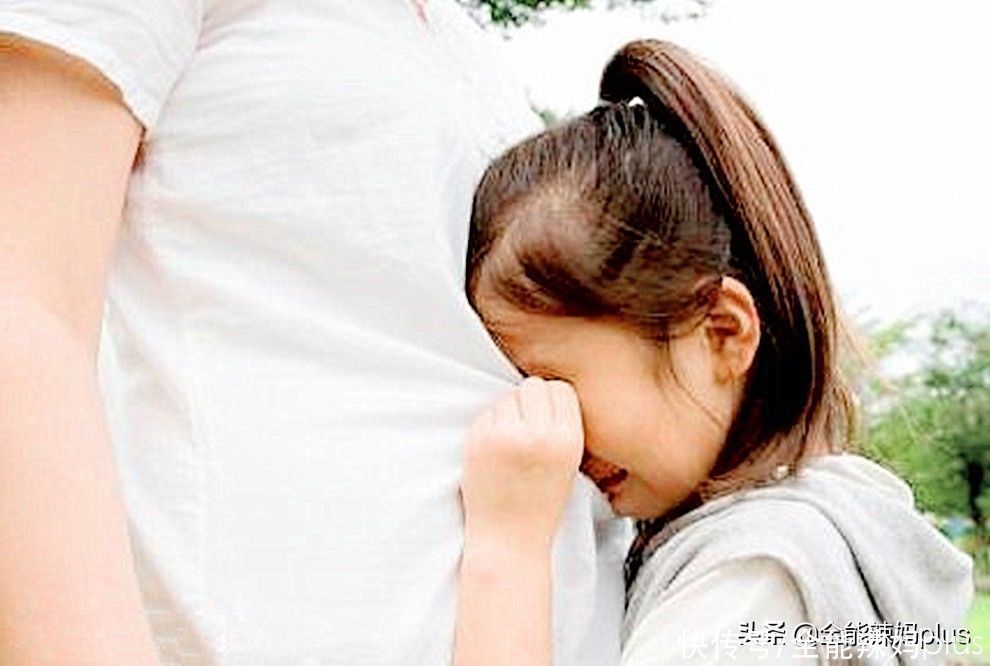 辣妈|17岁女儿“母乳”不断,妈妈澄清孩子纯洁,医生的解释宝妈崩溃