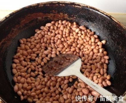 大错|炸花生时，直接下锅炸是大错！牢记3要点，花生咸香酥脆不返潮