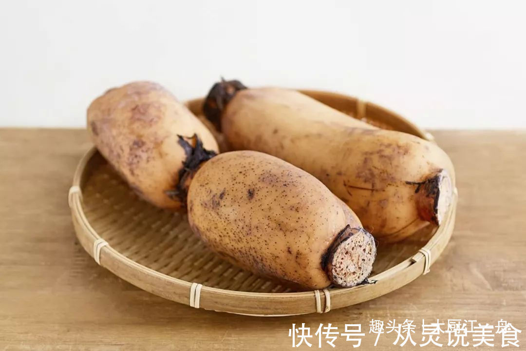 怎样处理藕片才翠嫩不发黑大厨分享饭店使用技巧,看完收藏了