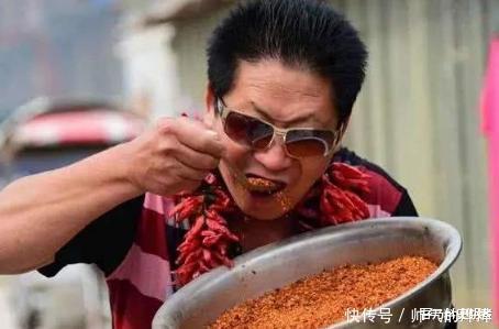 一天吃5斤的中国辣王,曾把辣椒当饭吃,如今怎么样了