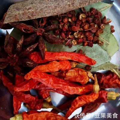 #福气年夜菜#不用炒糖色的黄豆焖猪蹄