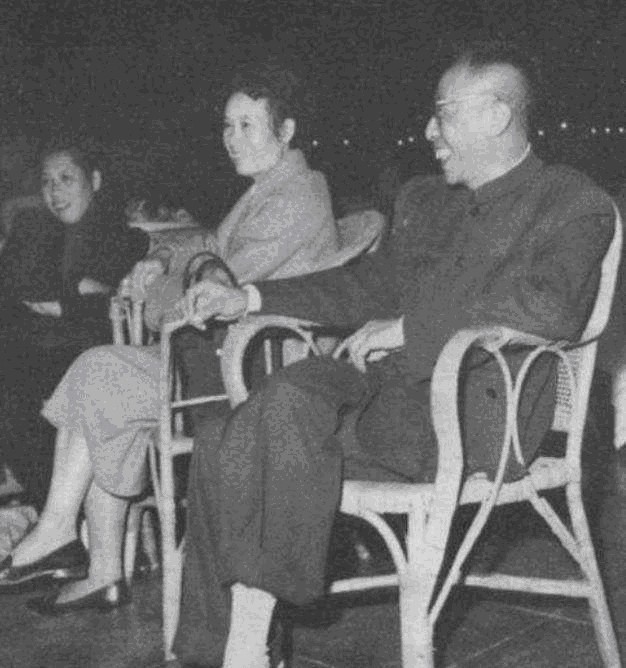 东西|溥仪61岁去世时，留给妻子李淑贤的遗物，只有三样东西