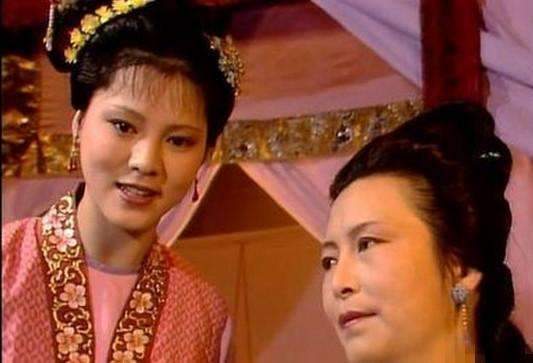 木石前盟#贾宝玉一直想娶的是两个人,一个当老妈子,一个当小情人!